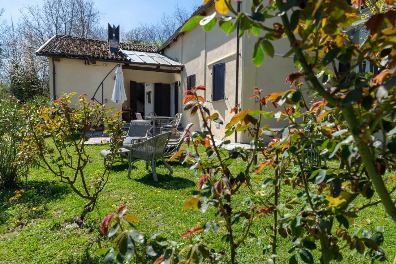 Casa Silvana Alba  Buitenkant foto